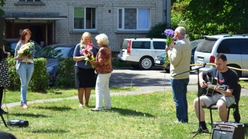 Rotaļlaukuma atklāšana Strazdumuižā 10.06.2015.